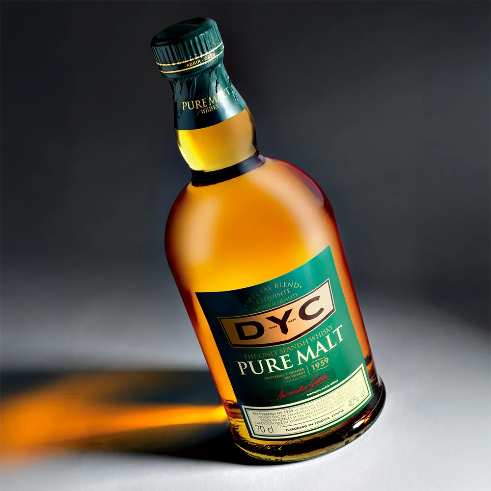 Nuevo Diseño de Botella 2007 Whisky DYC