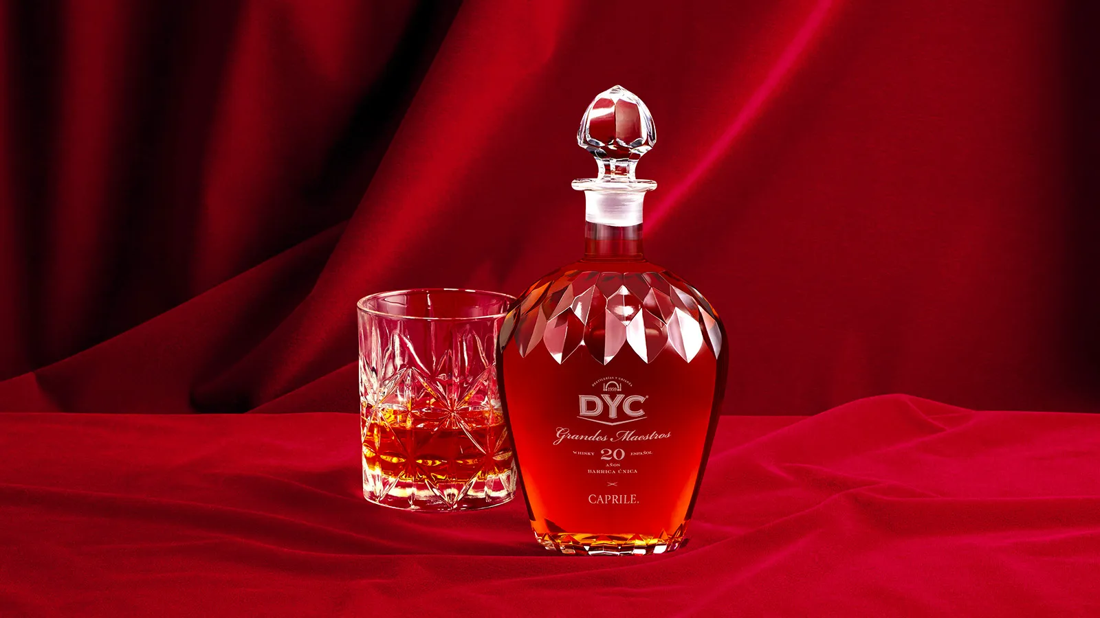 Botella Frontal Whisky 20 Años DYC
