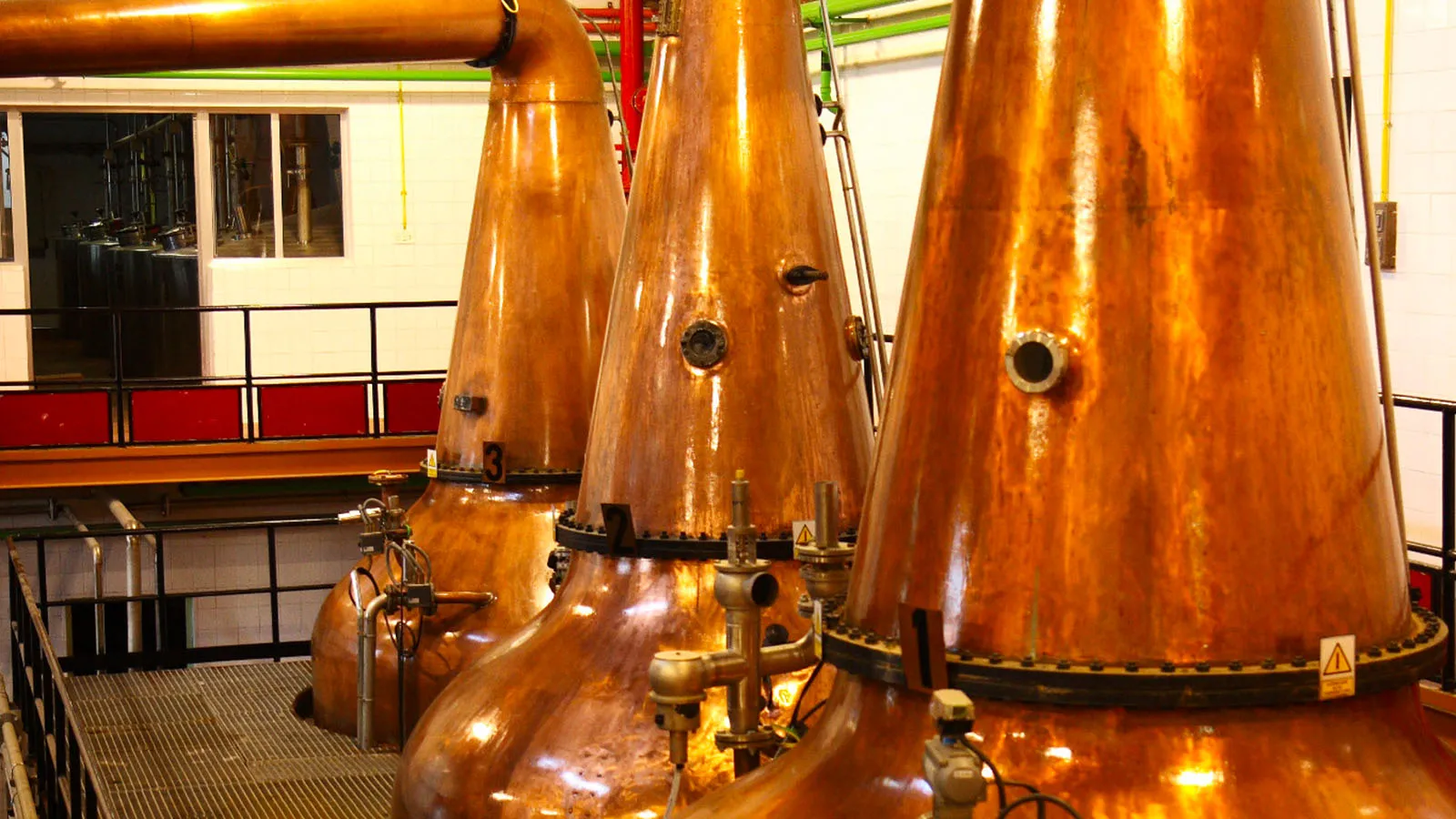 Destilación en Cobre Whisky DYC